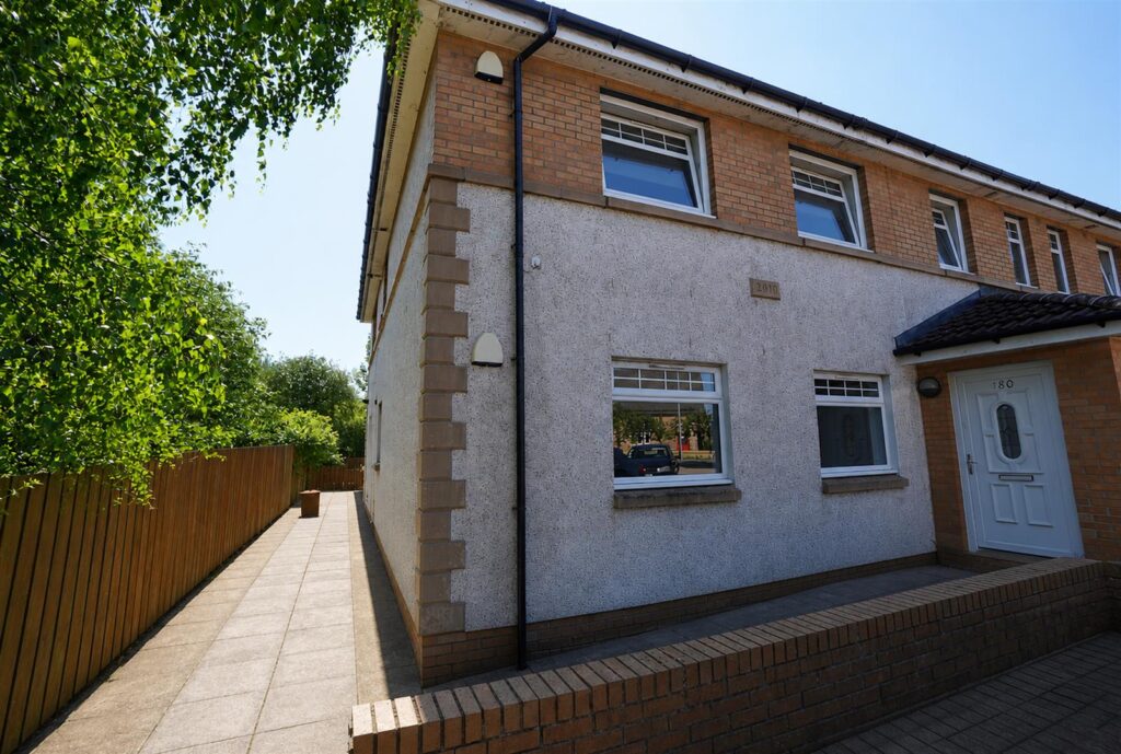 180 Auchinairn Road, Bishopbriggs, G64 1NQ